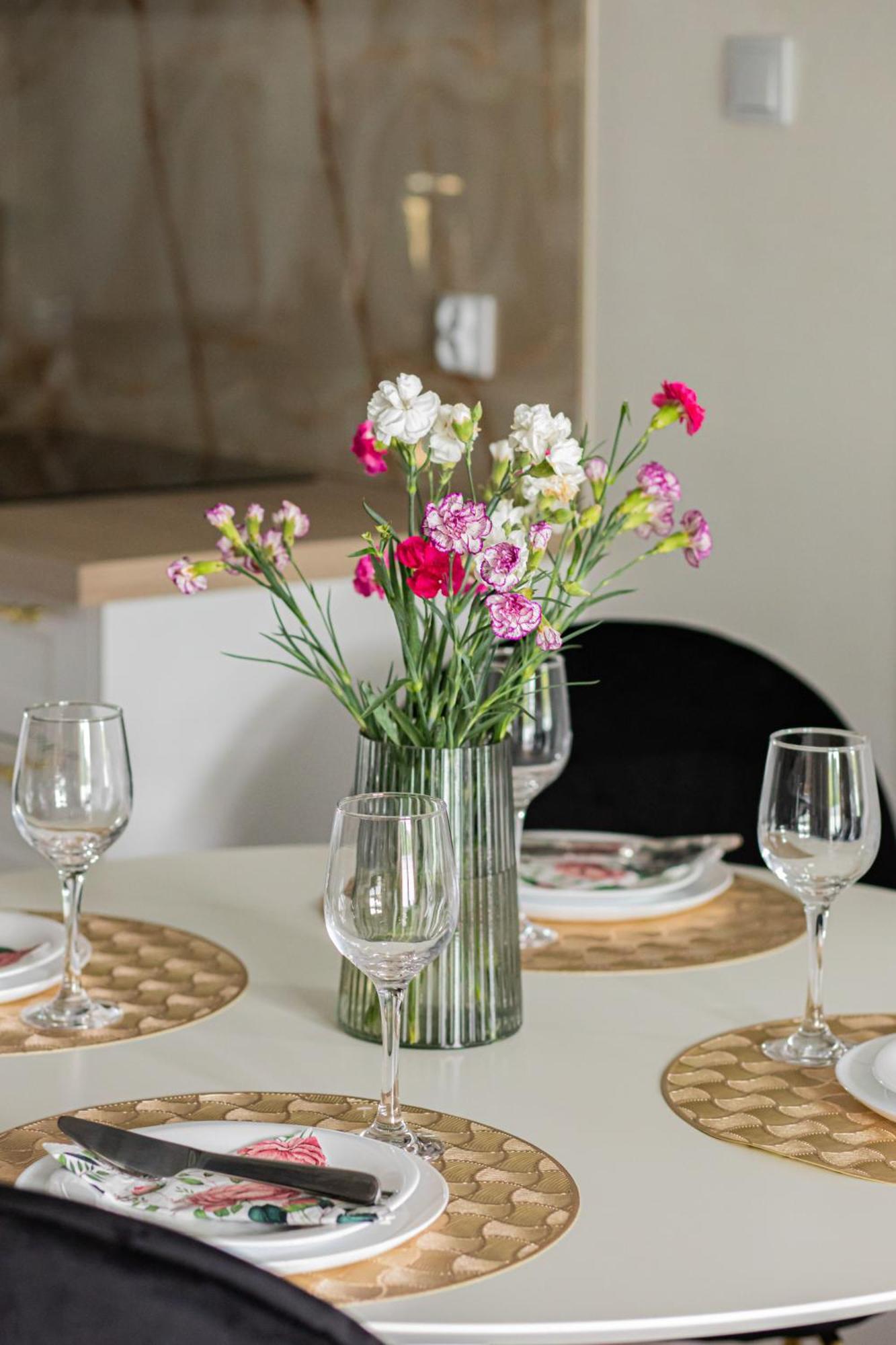 Stylowe Apartamenty Z Parkingiem I Balkonem W Kolobrzegu By Noclegi Renters Dış mekan fotoğraf